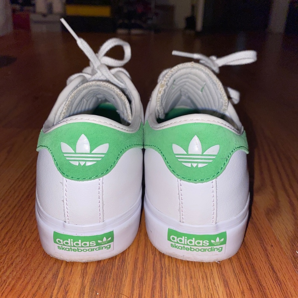 Adidas - Picture 3 of 5